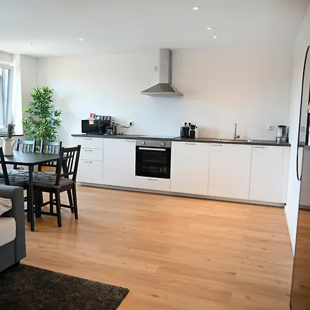 Zenith - Hochwertige Direkt In Der Innenstadt Apartment *