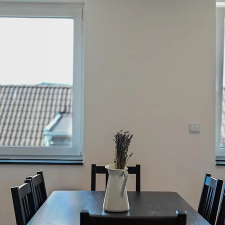 Zenith - Hochwertige Direkt In Der Innenstadt Apartment *