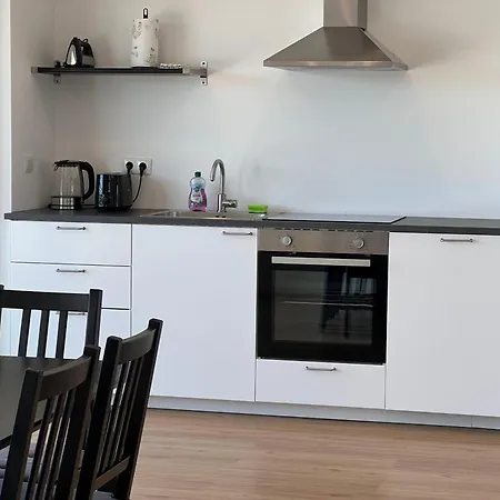 Zenith - Hochwertige Direkt In Der Innenstadt Apartment *