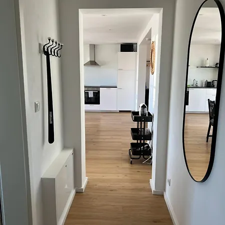 Zenith - Hochwertige Direkt In Der Innenstadt Apartment